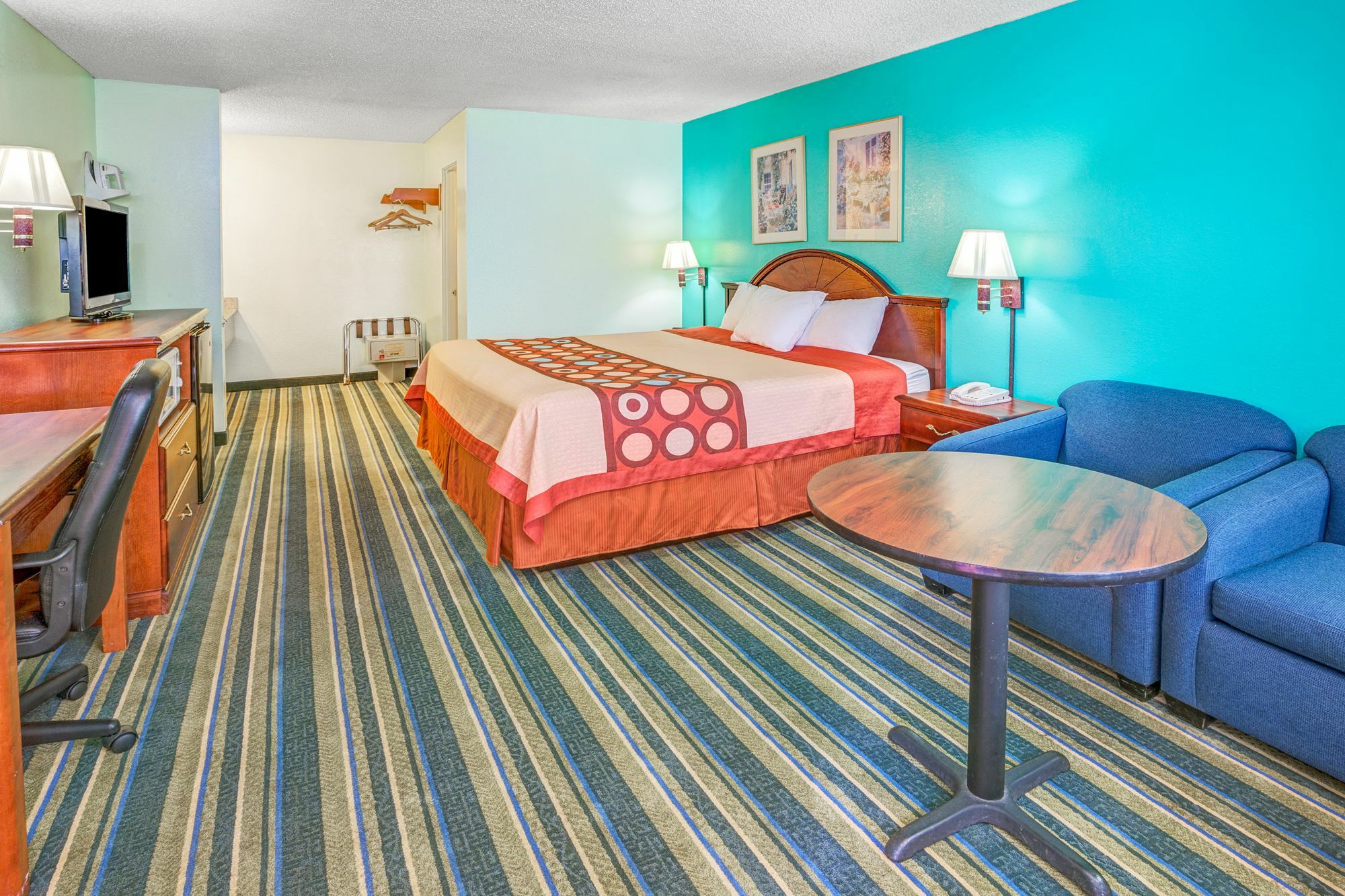 Super 8 By Wyndham Yreka Hotel Exterior photo